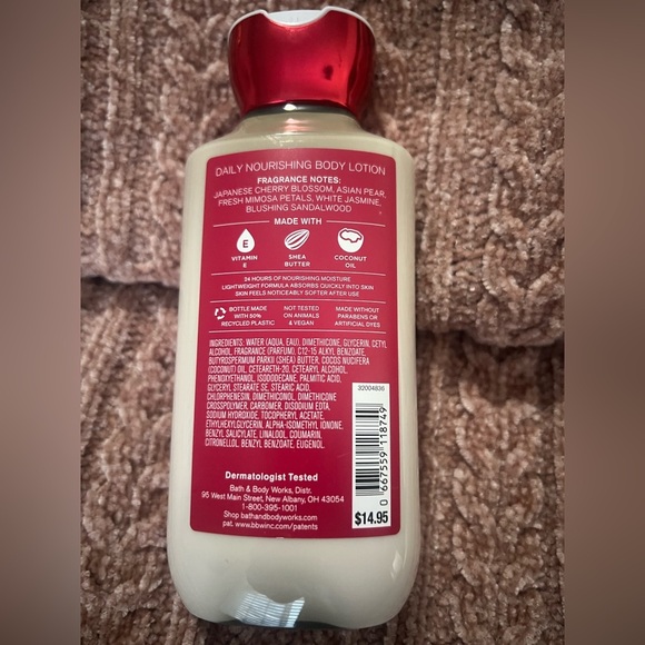 Japanese Cherry Blossom Bath & Body Set - Red - Picture 6 of 8